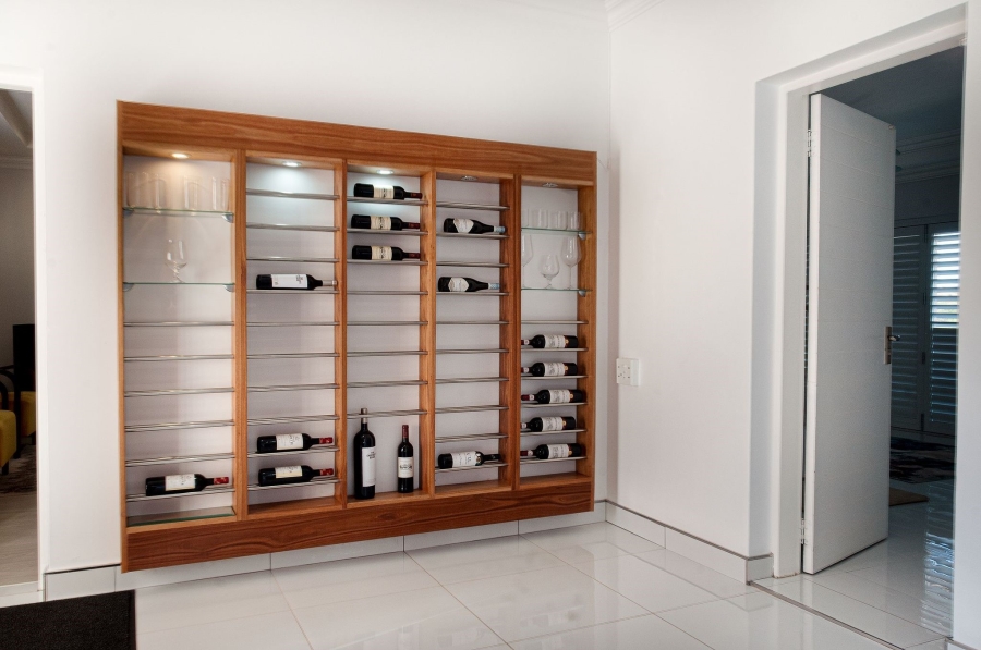 5 Bedroom Property for Sale in Safari Gardens North West